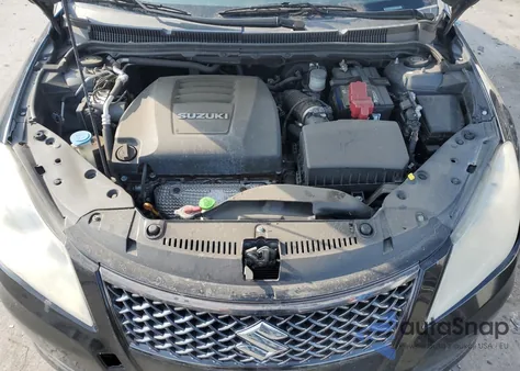 2012 Suzuki Kizashi Se z USA, uszkodzony, nr VIN JS2RF9A30C6100335